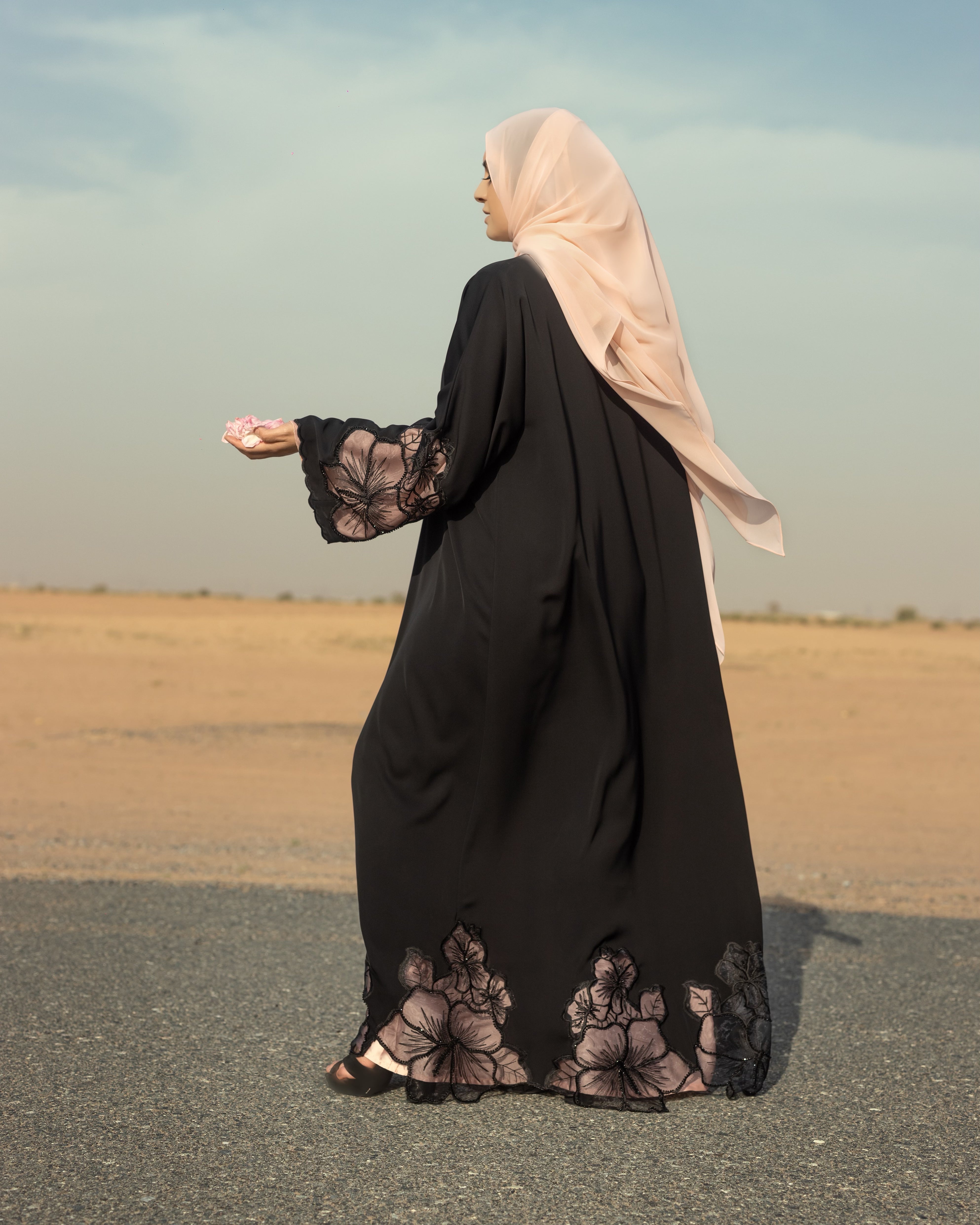 Black Roses Abaya