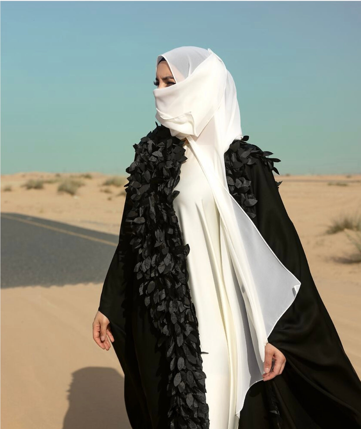 Falcon Abaya